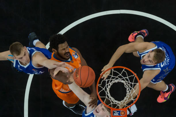 与他同行的 与他同行的