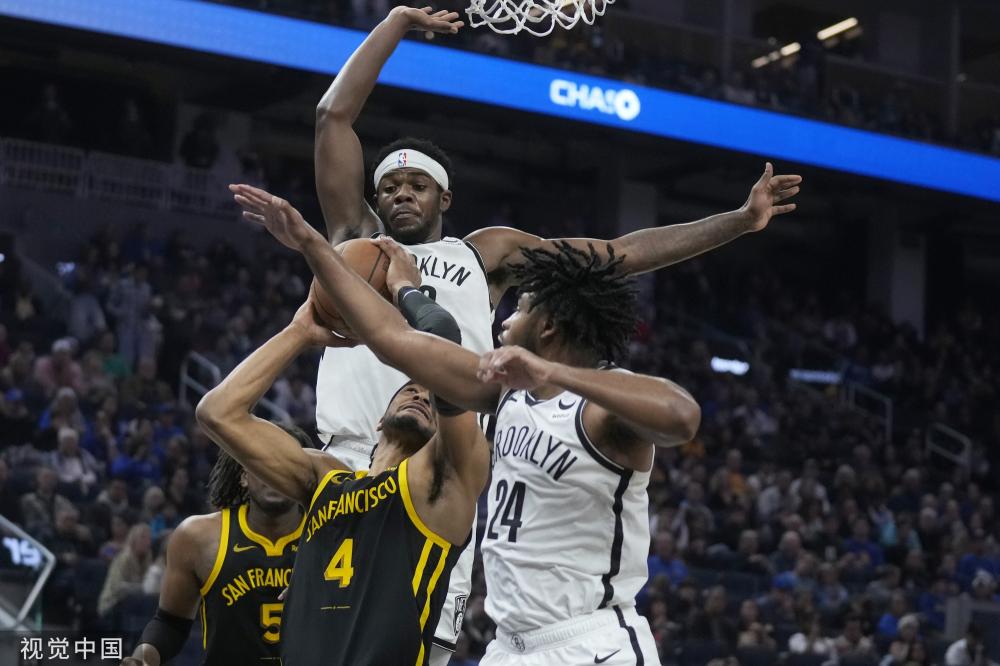 无数球迷的 无数球迷的