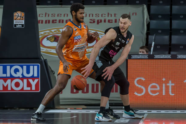 冠等高水平 冠等高水平